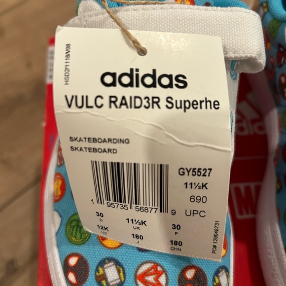 Adidas X Marvel Superhero sneakers - never worn - size 12K - Picture 2 of 9